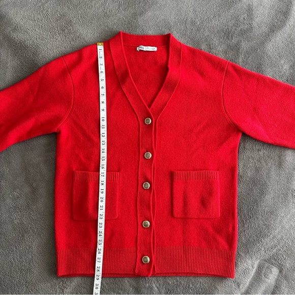 ZARA Oversized 100% Wool Cardigan (M) - Picture 12 of 16